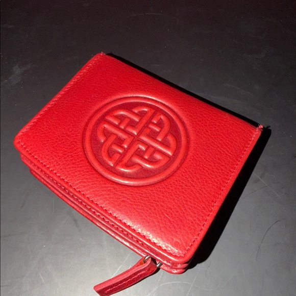 Lee River Red Genuine Leather Ladies Wallet - Picture 1 of 6